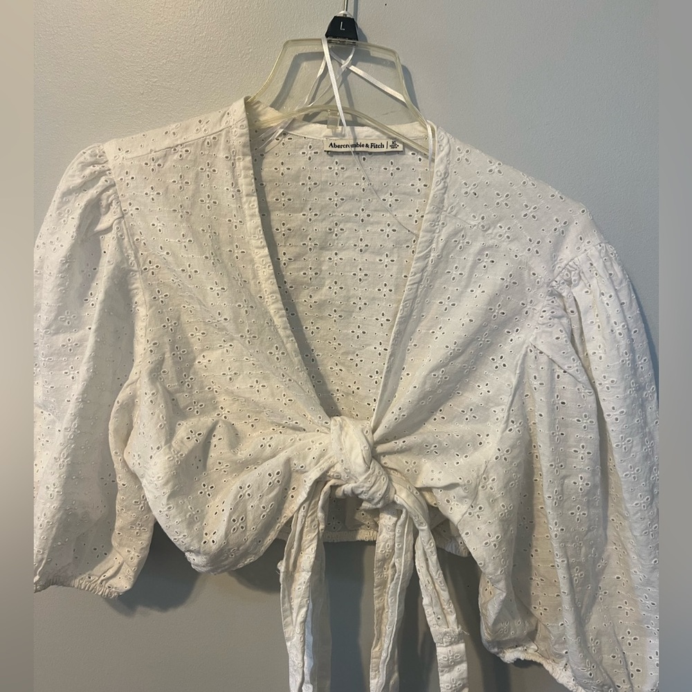 White crop top wrap